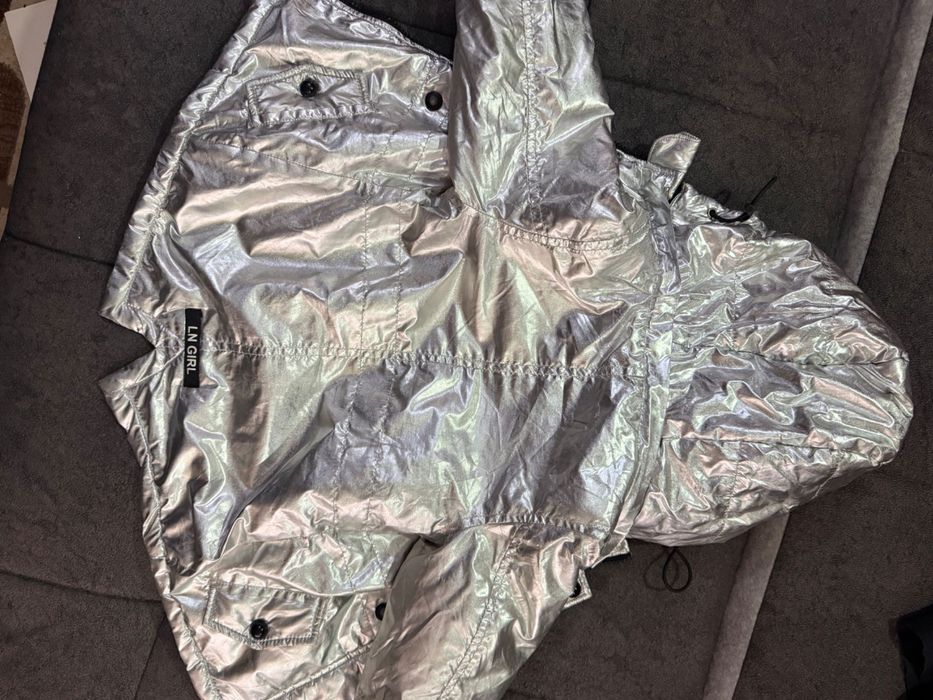 Куртка на девочку