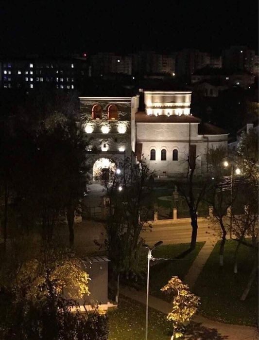 Camera libera intr-un apartament decomandat de lângă Palas Mall- Centu