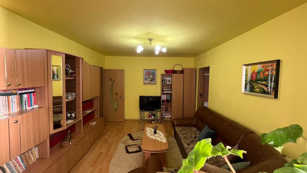 Apartament 1/4 Cartier Electroprecizia 3 camere