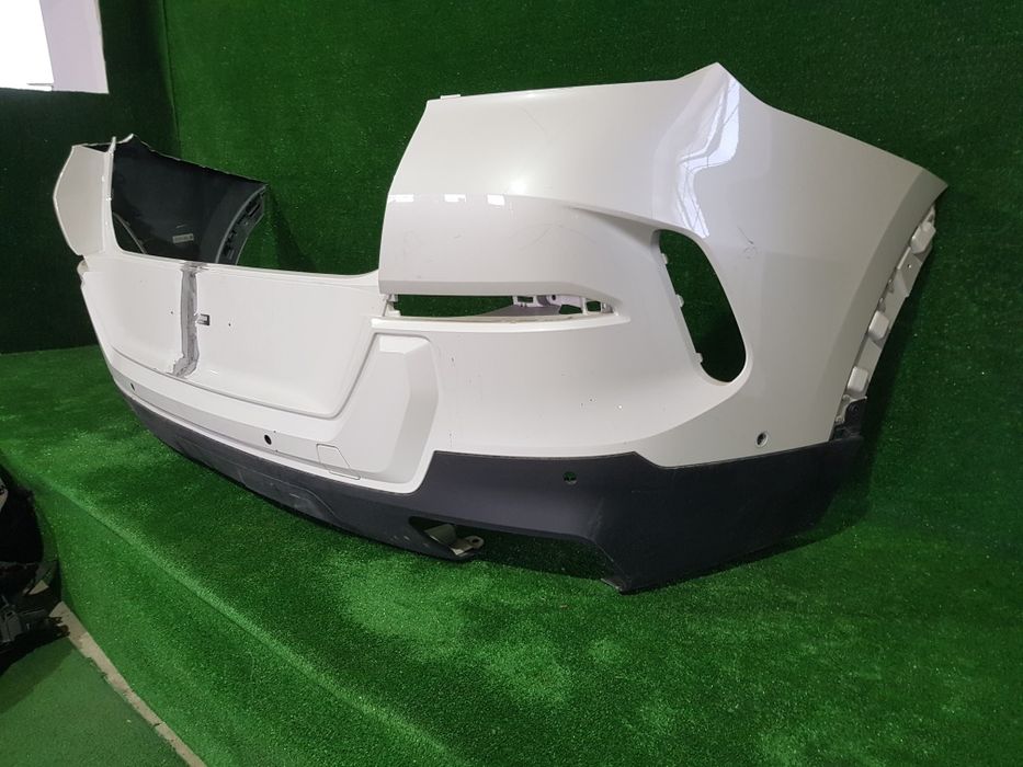 Bara spate BMW X6 G06 cu reparatie!