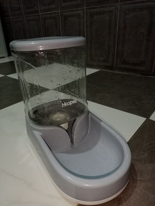 Поилка для кота новый