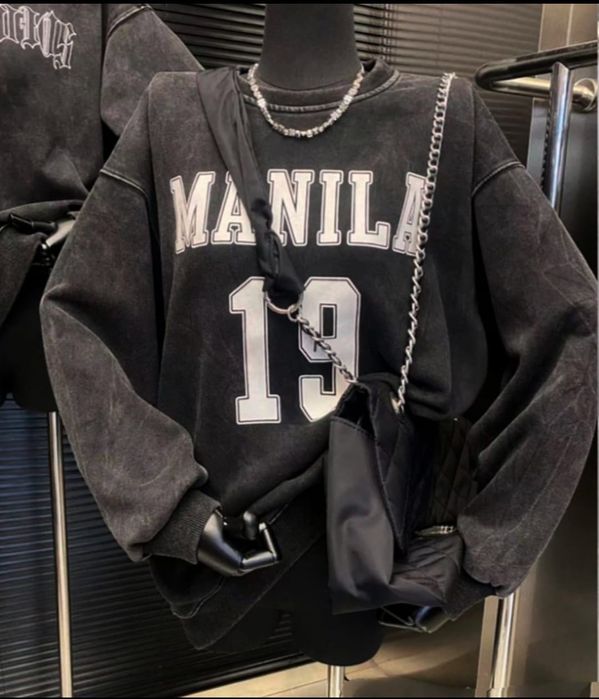 Распродажа женской одежды.