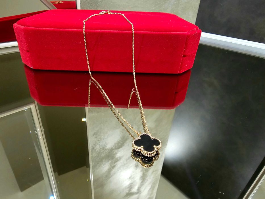 Van Cleef & Arpels VCA Rose Black Alhambra 1 Motif Clover Дамско Колие