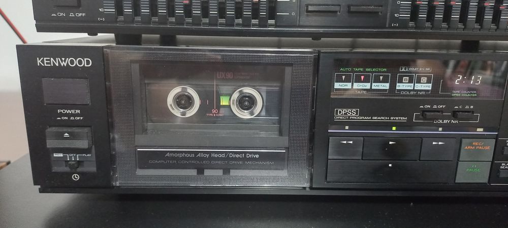 Egalizator și deck Kenwood