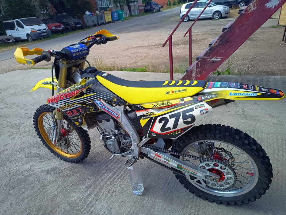 Vând Suzuki RMZ 250 cc
