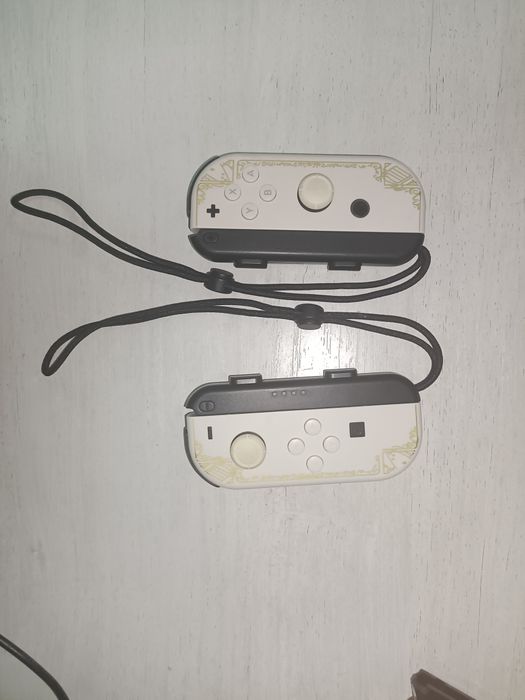 Joycon'ы с зарядным держателем