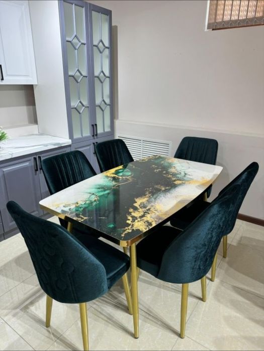 Стол стулья для кухни