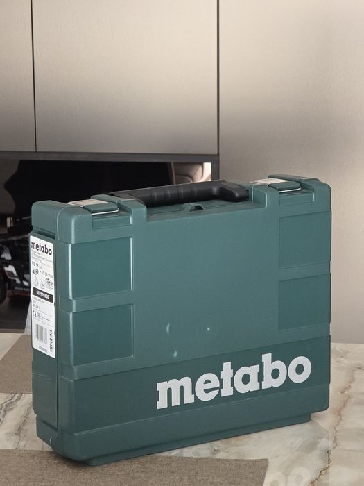 Mașină de găurit/înfiletat cu 2 acumulatori 18V, Metabo BS 18 Li