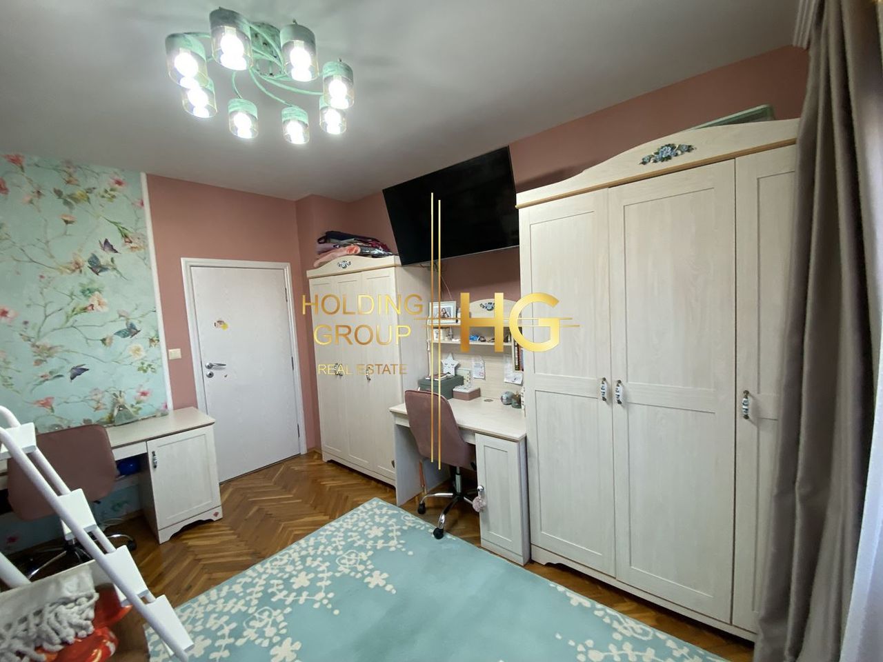 Продава се Тристаен апартамент в Добрич, Център - 115 кв.м за 1200 €/кв.м - Снимка #7