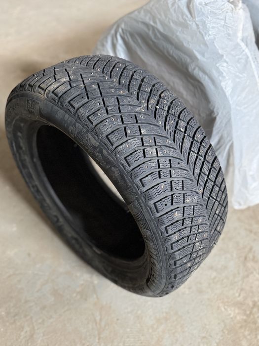 285/50/R20, Lexus LX570