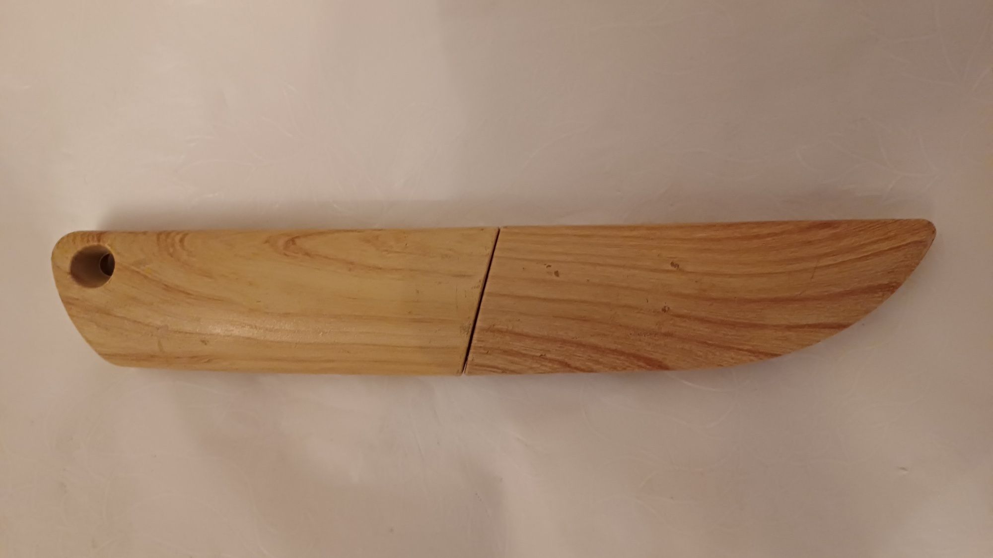 Продам нож для рыбалки.