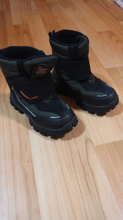 Продам зимние сапоги