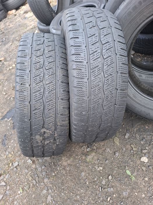 Vand 2 anvelope 235 65 16 C hankook de iarna bune dot 2021