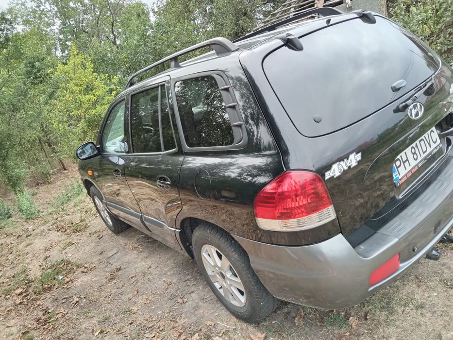 Vând Hyundai Santa Fe
