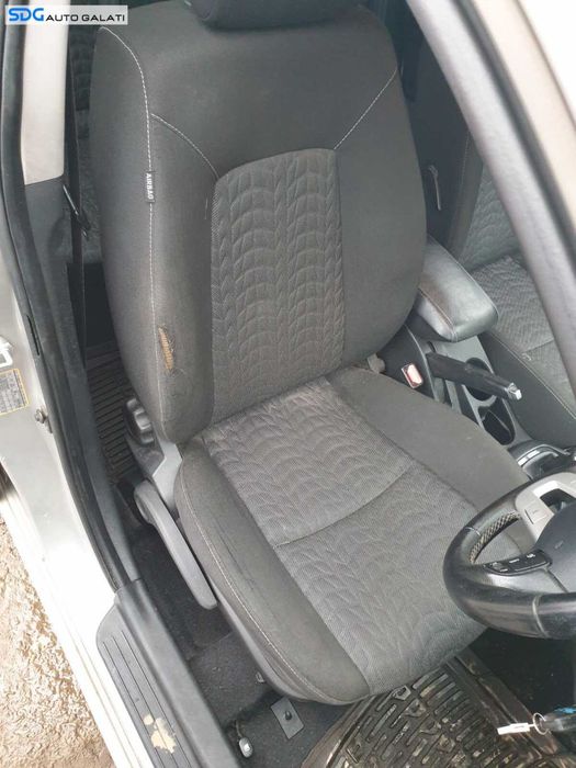 Scaun Dreapta Fata Pasager Textil Fara Incalzire Kia Ceed Cee'd 2007 - 2013