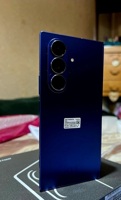 Samsung Galaxy Z Fold 7 Blue Shadow! Като нов! Гаранция!