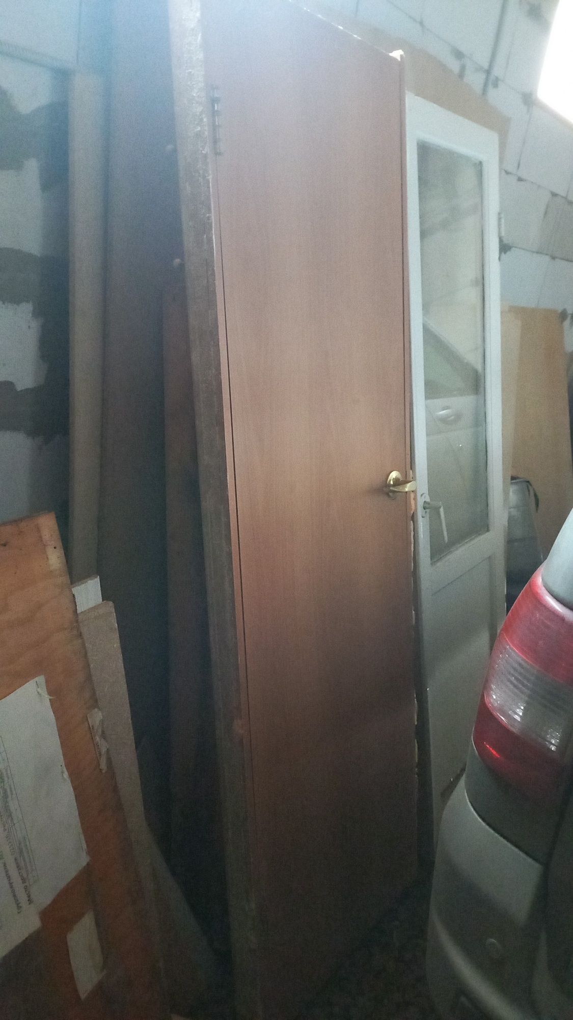 Продам межкомнатную дверь