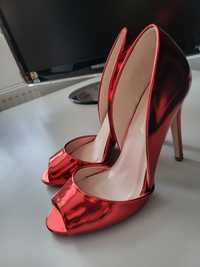Pantofi roșii de ocazie
