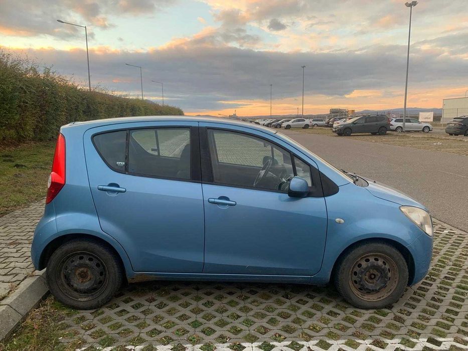 Opel Agila 1.2 Benzina 2250 eur (negociabil)