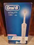 Чисто нова Ел четка Oral-B