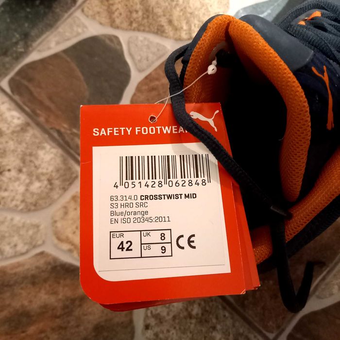 Vând ghete de muncă