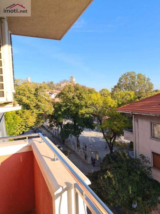 Дава се под наем Тристаен апартамент в Пловдив, Център - 120 кв.м за 700 € - Снимка #14