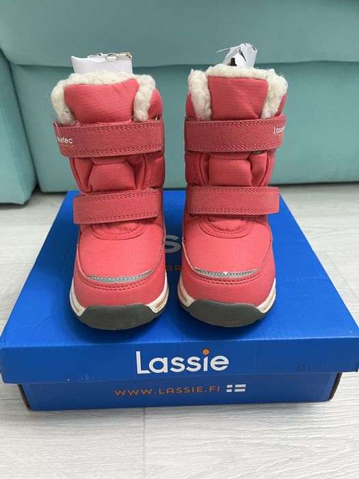 Зимние ботинки для девочки Lassie