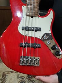 Fender Jazz Bass Deluxe 5-string