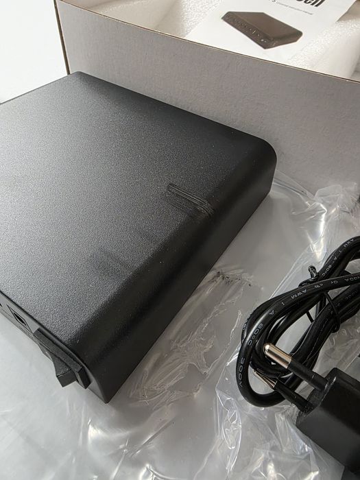 Мини UPS 27000mAh, 12V, 9V, 5V за рутери, видеонаблюдение, фотоапарати