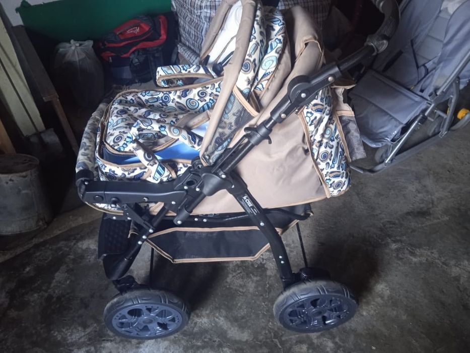 Продам коляску б/у