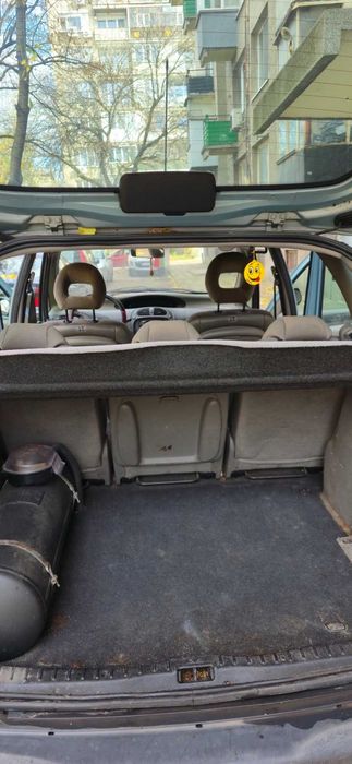 Продава се Ситроен Ксара Пикасо, 2002 г. - Бензин-Газ