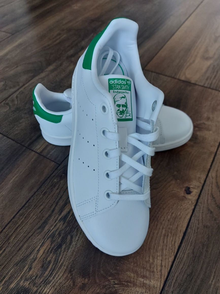 Маратонки Adidas