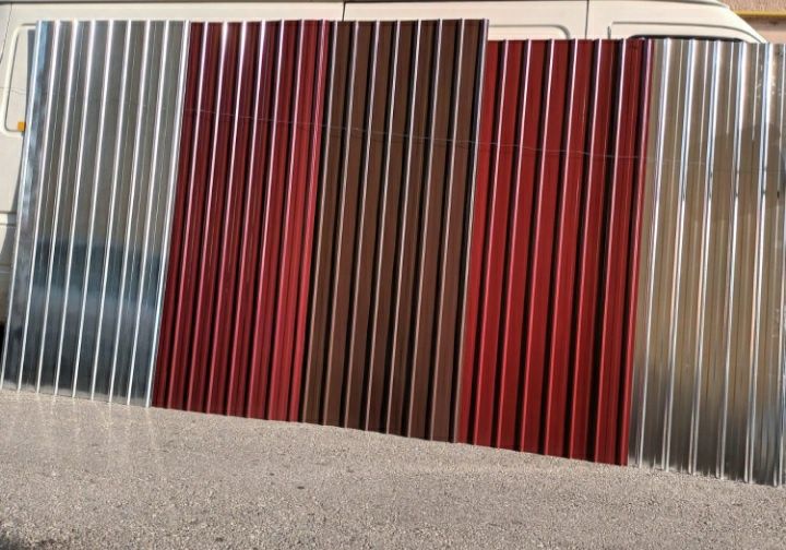 tabla cutata vopsita