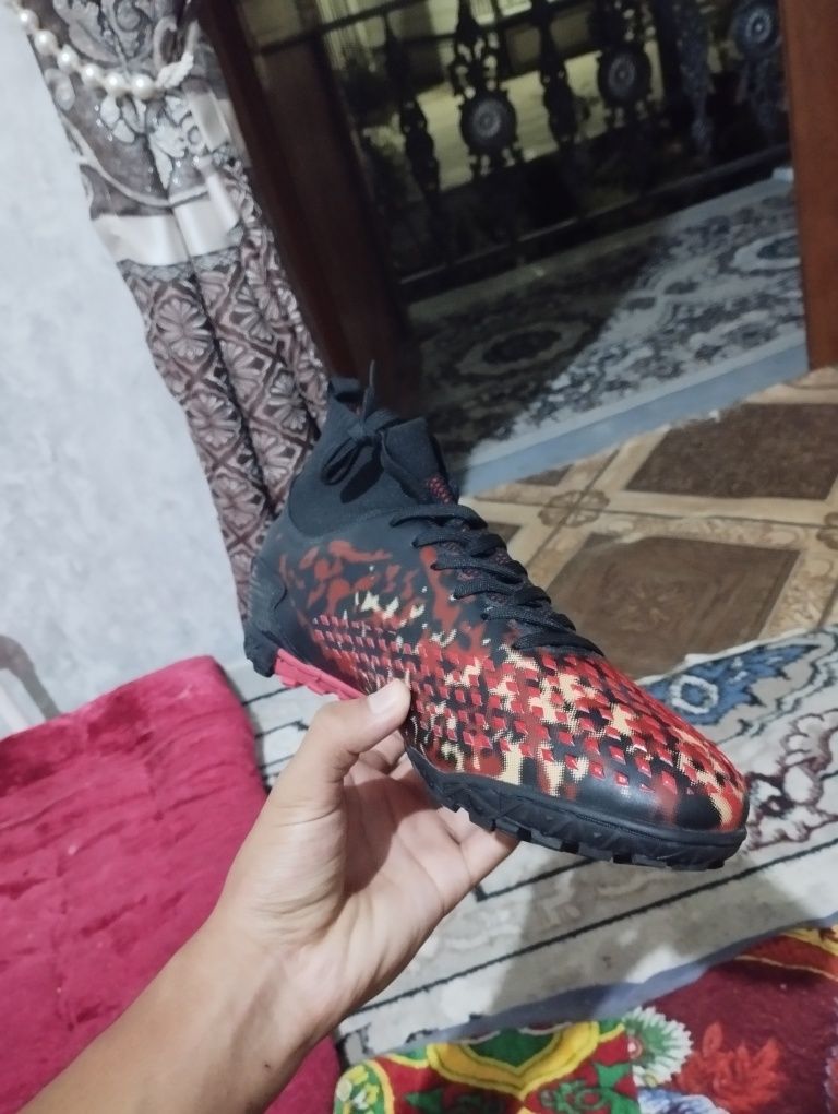 Adidas Futbol Butsasi