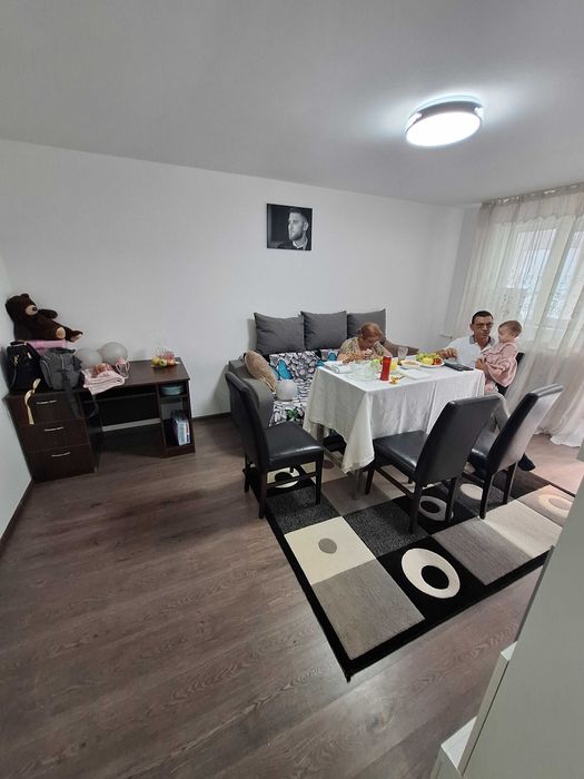 Ofer spre vanzare apartament 2 camere! Cernavoda!