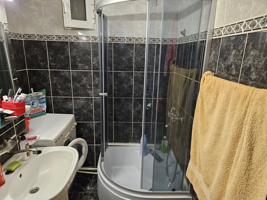 Vând apartament 2 camere