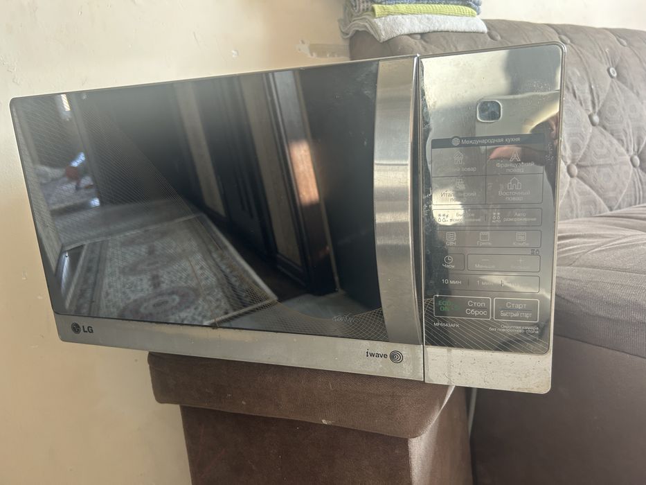 продам микроволновку ( нерабочая)