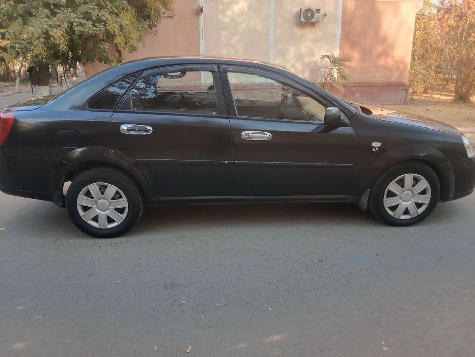 Lasetti 1.8 sotiladi Продам Ласетти 1.8