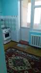 Сдаётся двух комнатная квартира на Карасу 1,первый этаж