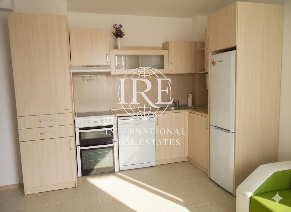 Продава се Двустаен апартамент в Варна, Окръжна болница - 50 кв.м за 2940 €/кв.м - Снимка #3