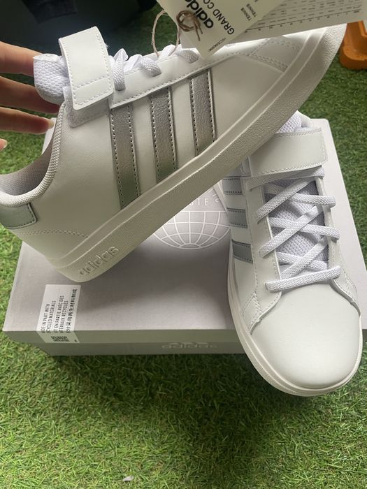 Adidas нови оригинални маратонки