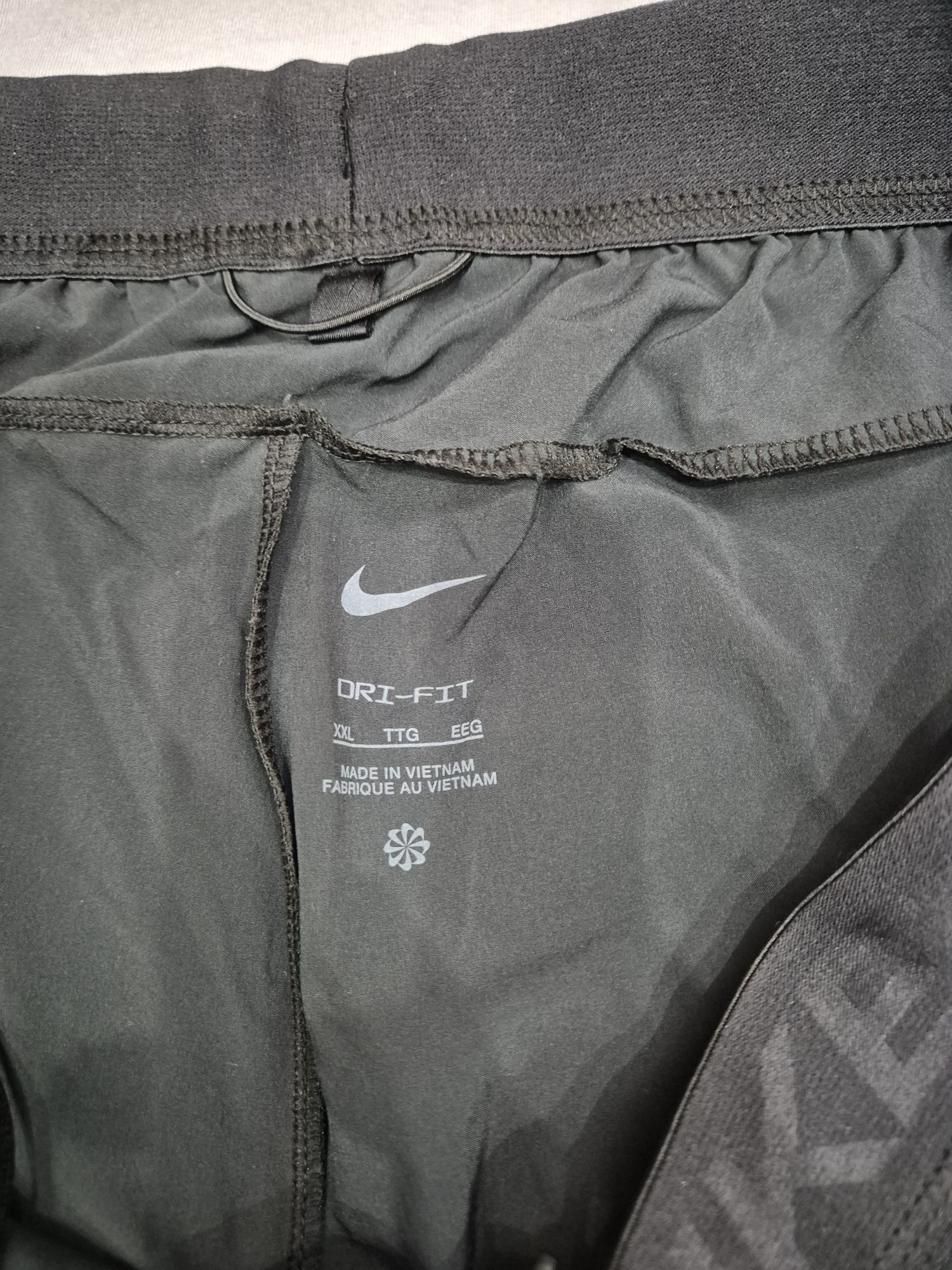 Nike анцуг чисто нов