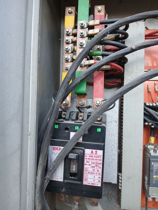 Временно трифазно табло