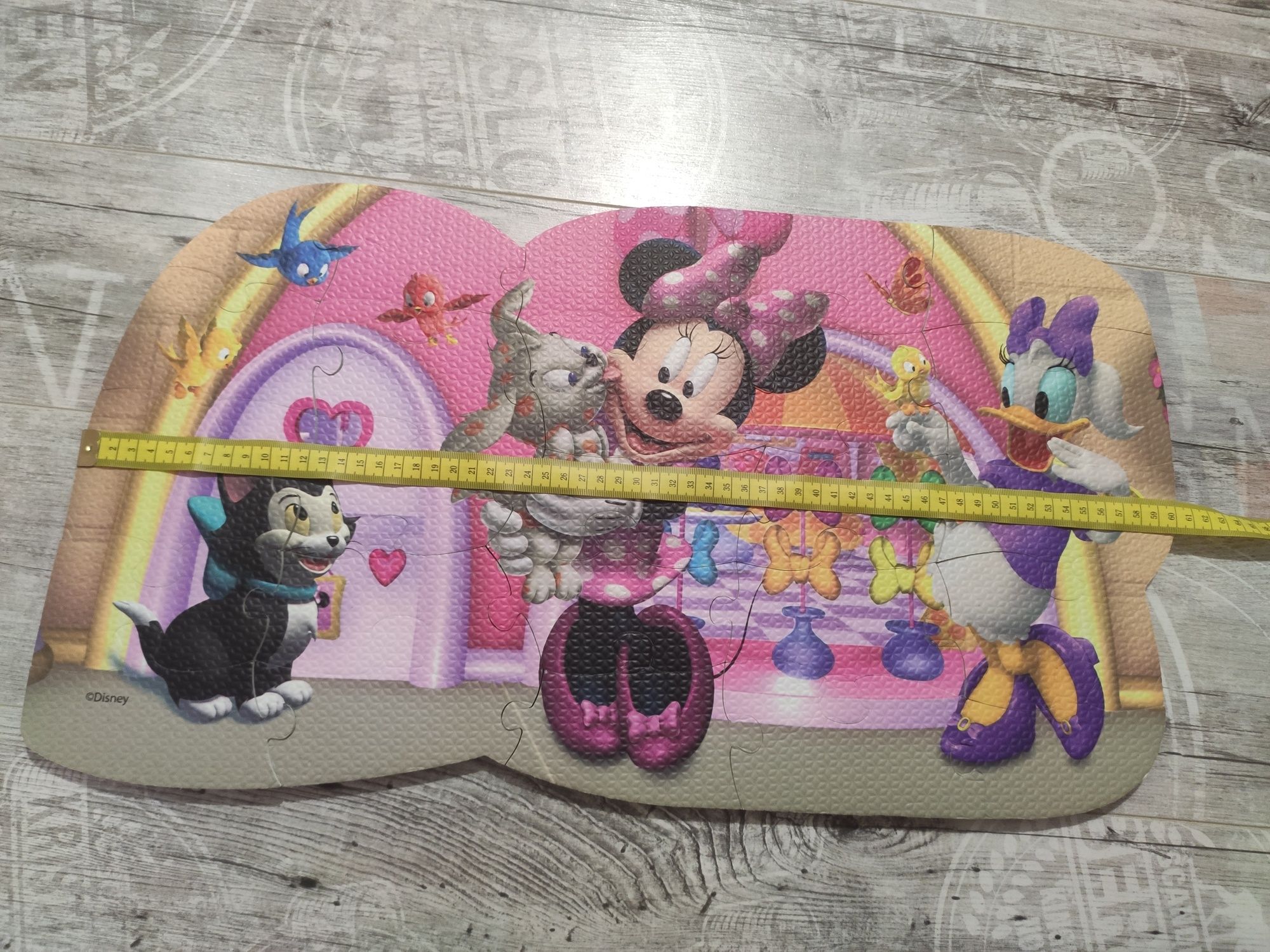 Puzzle mare Minnie Mouse si Doctorita Plusica