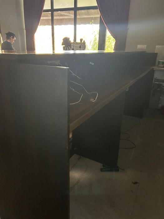 Bar living curafturi