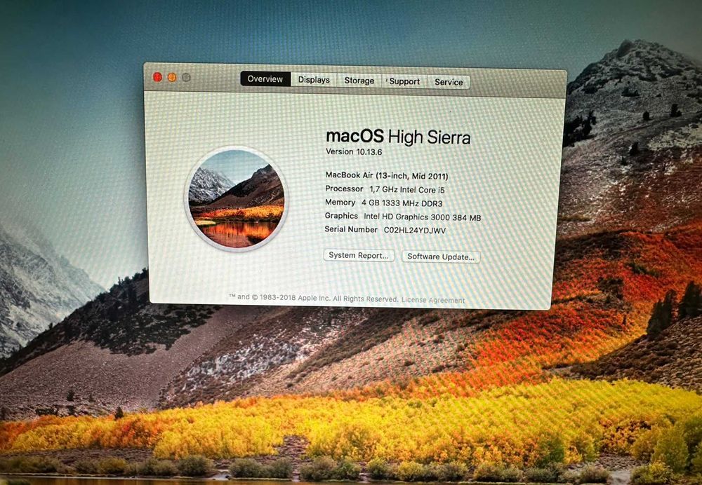 Vand Macbook Air 2011 - i5 , 4GB RAM , 256 SSD