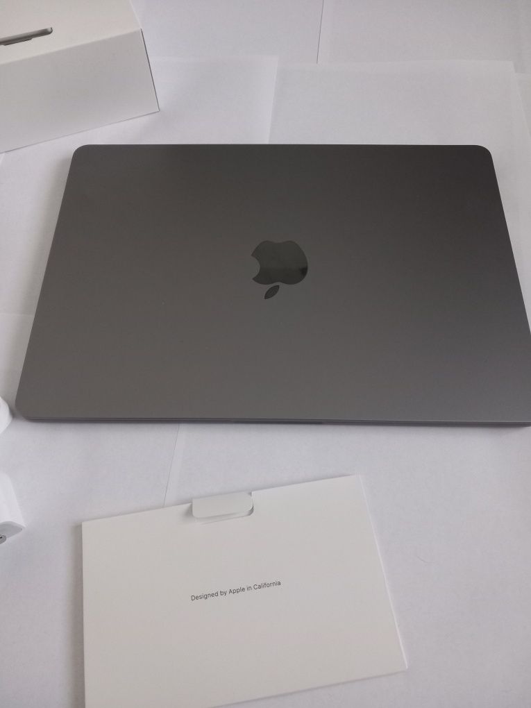 СЧУПЕН ДИСПЛЕЙ MacBook Air M2 2022 8 ram 256gb