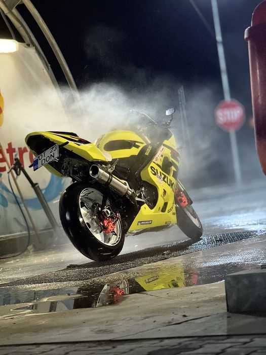 Suzuki gsxr 600 k5