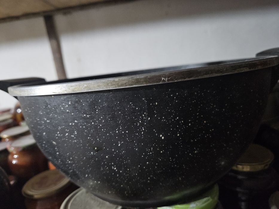 Нержавейка козон сотилади.