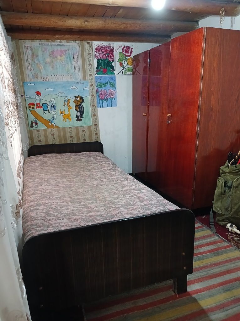 Baquvvat shkaf divan sotiladi